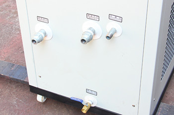 為什么有些用戶(hù)使用工業(yè)冷水機(jī)時(shí)很費(fèi)電？