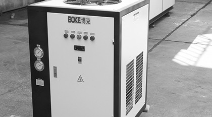 冬季工業(yè)冷水機該怎么維修？