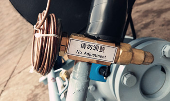 風(fēng)冷箱式冷水機停機時應(yīng)該注意哪些？
